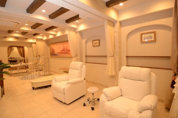 ヘアーアンドエステティック ラナシエン(hair&esthetic Rana Cien)1