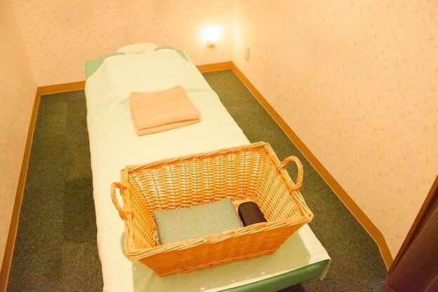 イヤシス フェアモールエルパ店1