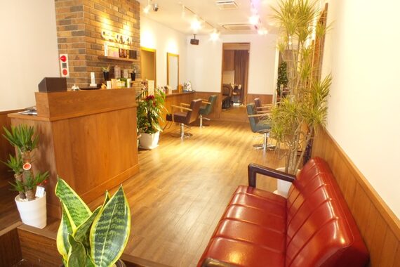 カットアンドスタイル クラウン(Cut & Style Clown)