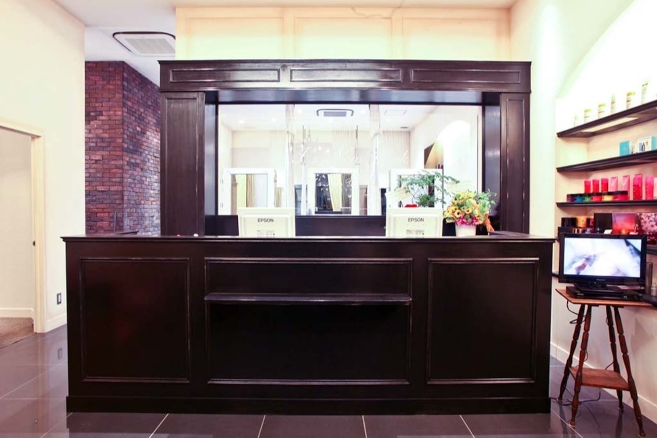 アールドヴィーヴル(カラーズジャパン 株式会社)画像2