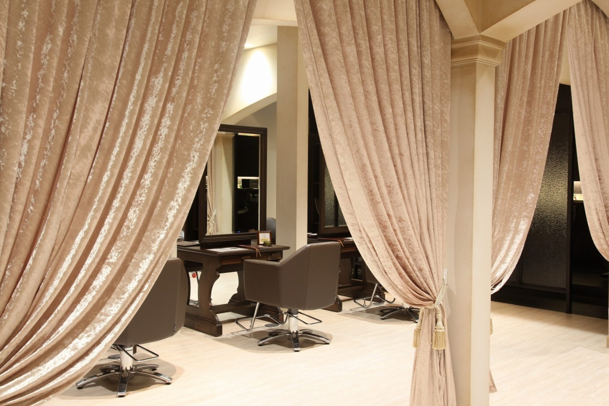 アレクサンドルオブカラーズカナザワ(ALEXANDRE OF COLORS KANAZAWA)8