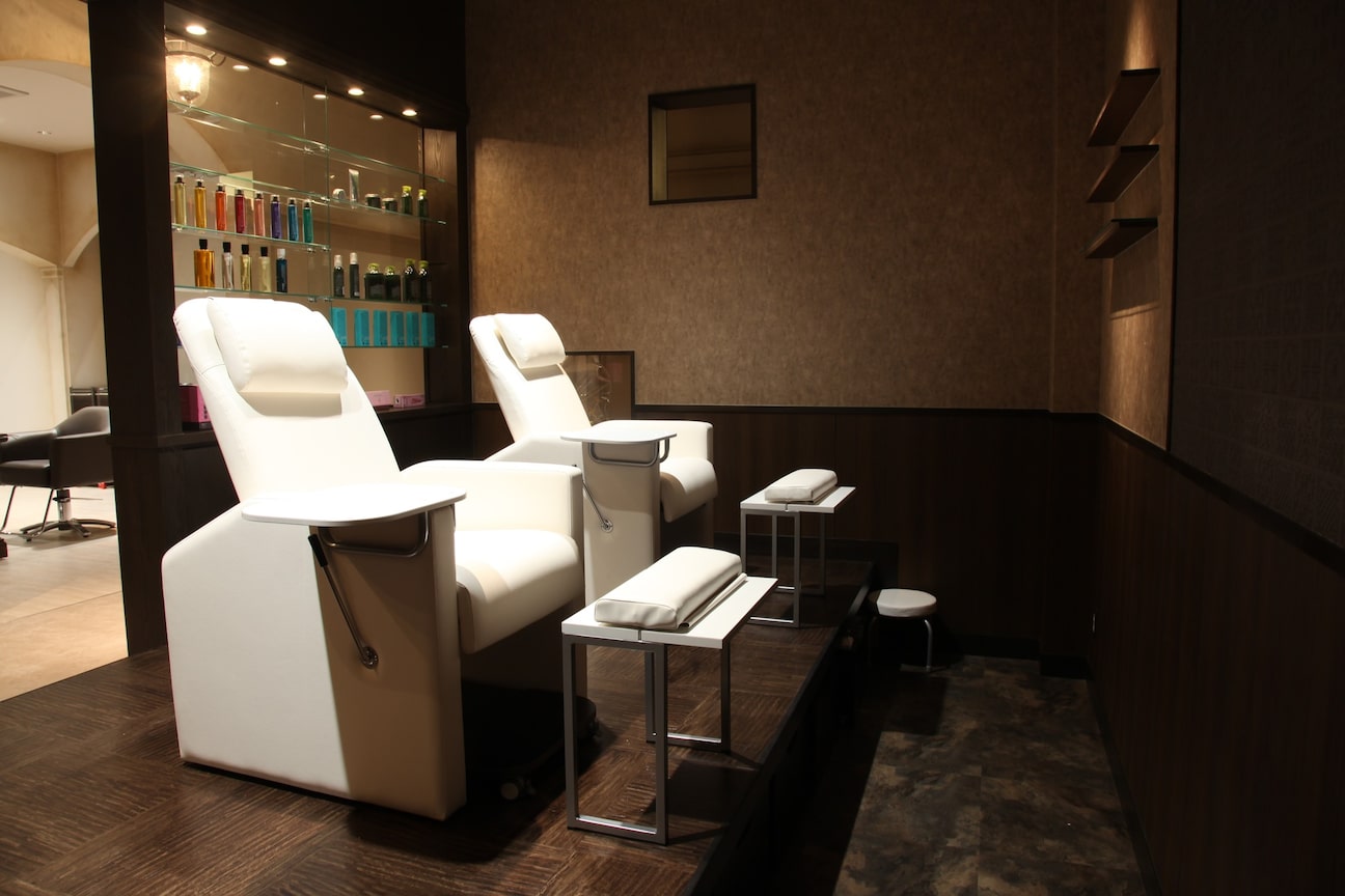 アールドヴィーヴル(カラーズジャパン 株式会社)画像1