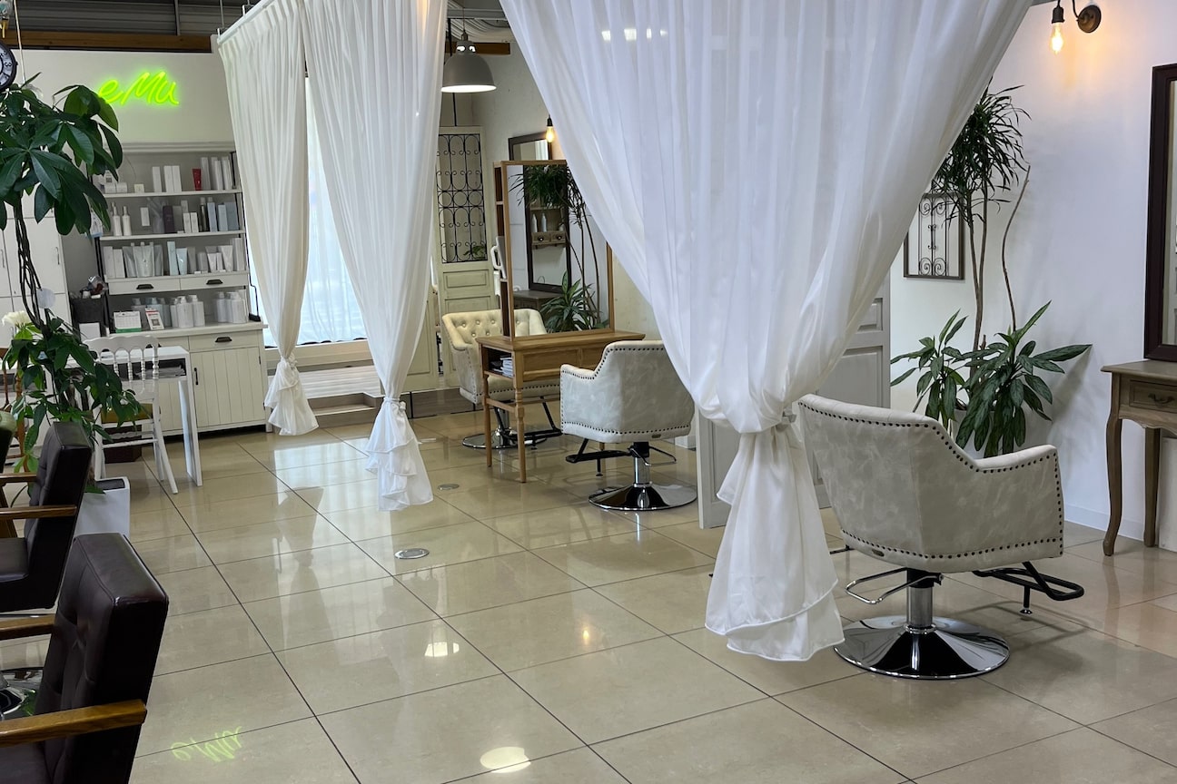 エミュ 中央駅店(eMu)2