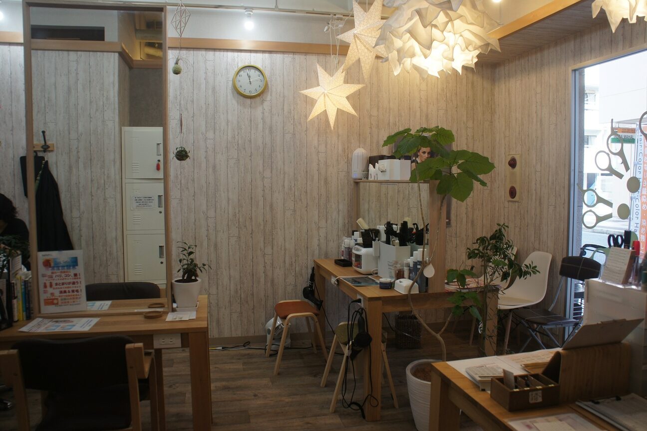 Alana Hair六甲道店（株式会社　ａｎｄ　Ｃ３）画像1