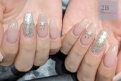 ニービー ネイルズ(2B NAILS)