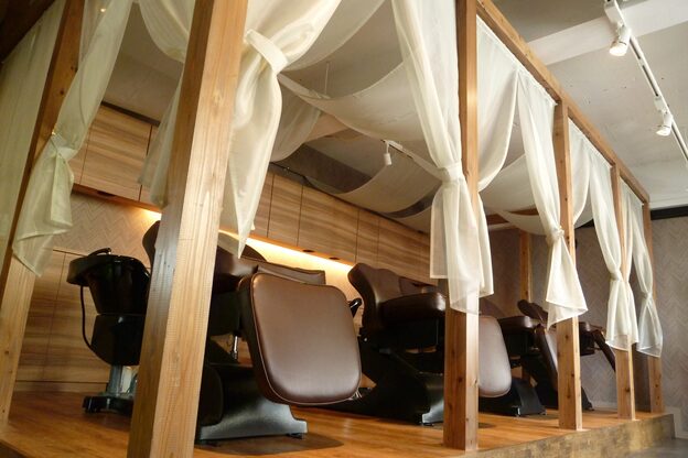 ネウィサリュー 立川(newi saLyu)2