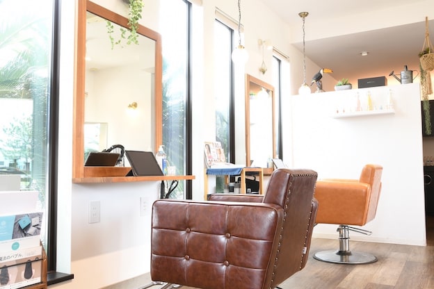 ヘアーラウンジラウレア(LAULEA)3