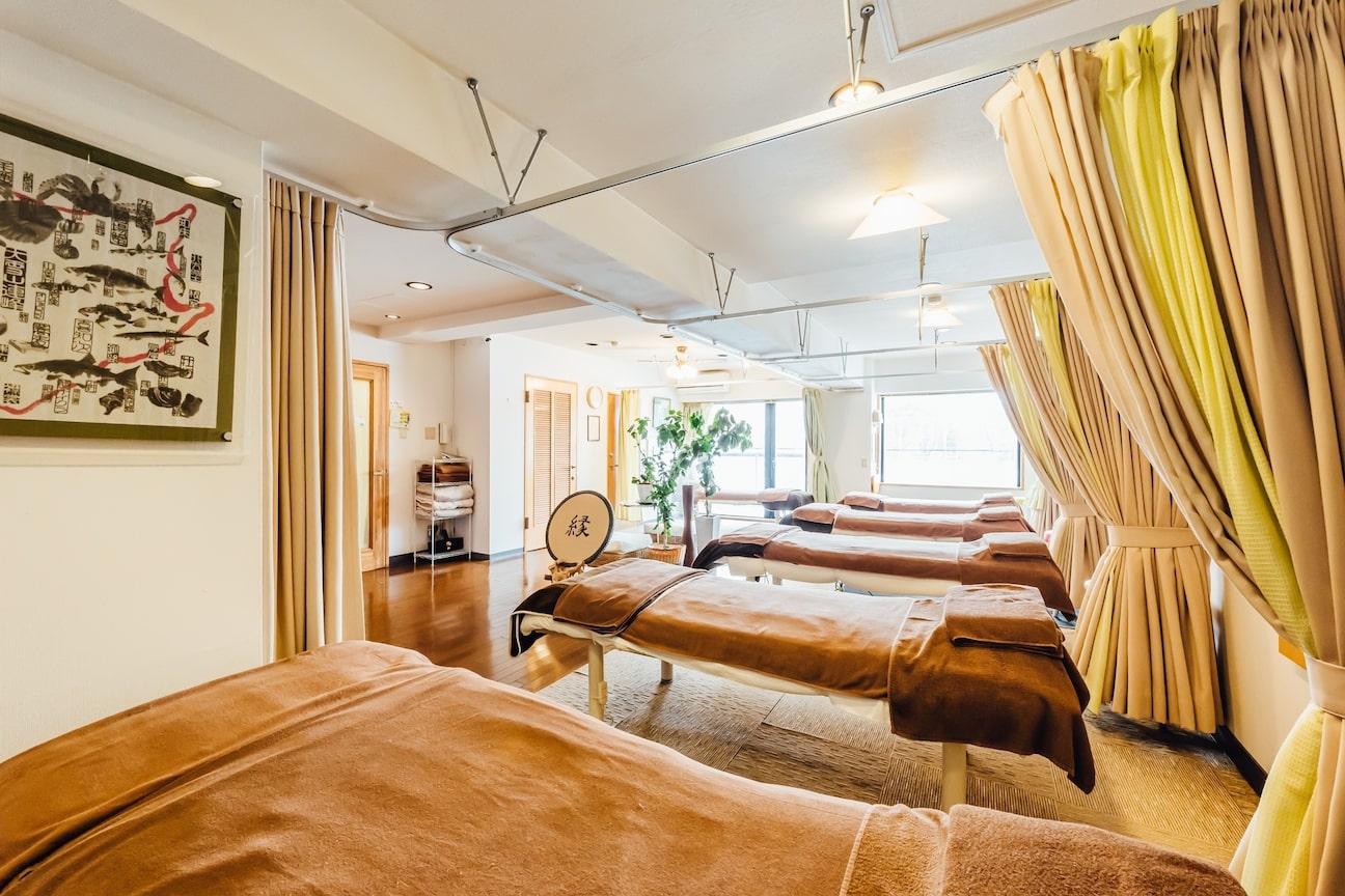 筋肉整復療法 整体サロン 南郷7丁目店2