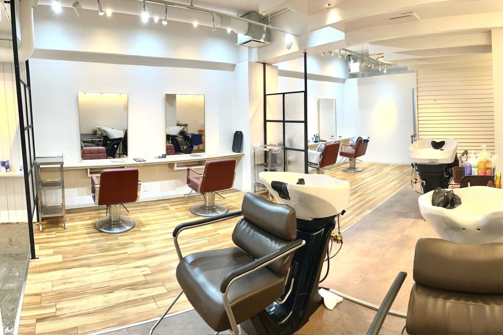 美人髪ラボ 神戸元町店1