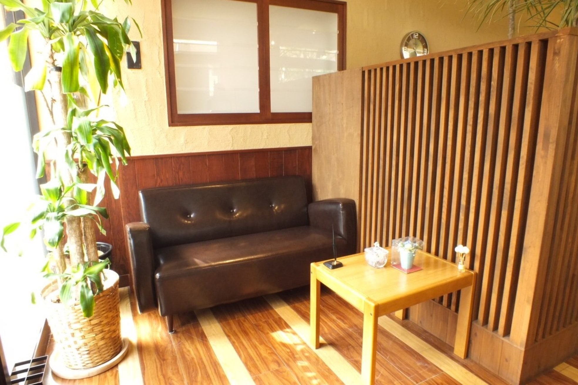 カルナ バイ カリス(CARNA by Charis)5