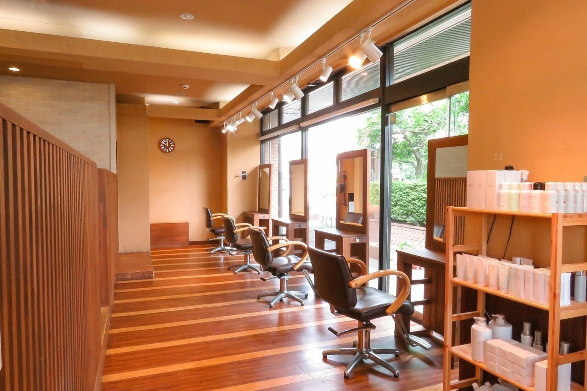 カルナ バイ カリス(CARNA by Charis)4