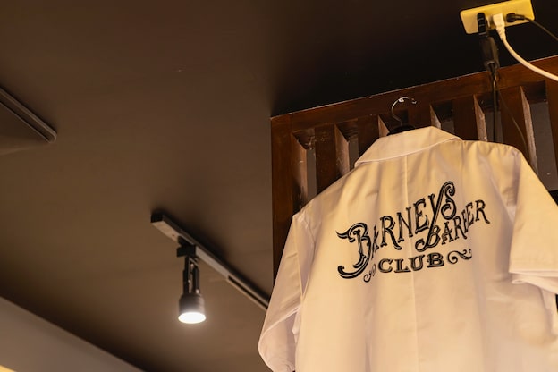 バーニーズ バーバークラブ(BARNEYS BARBER CLUB)3
