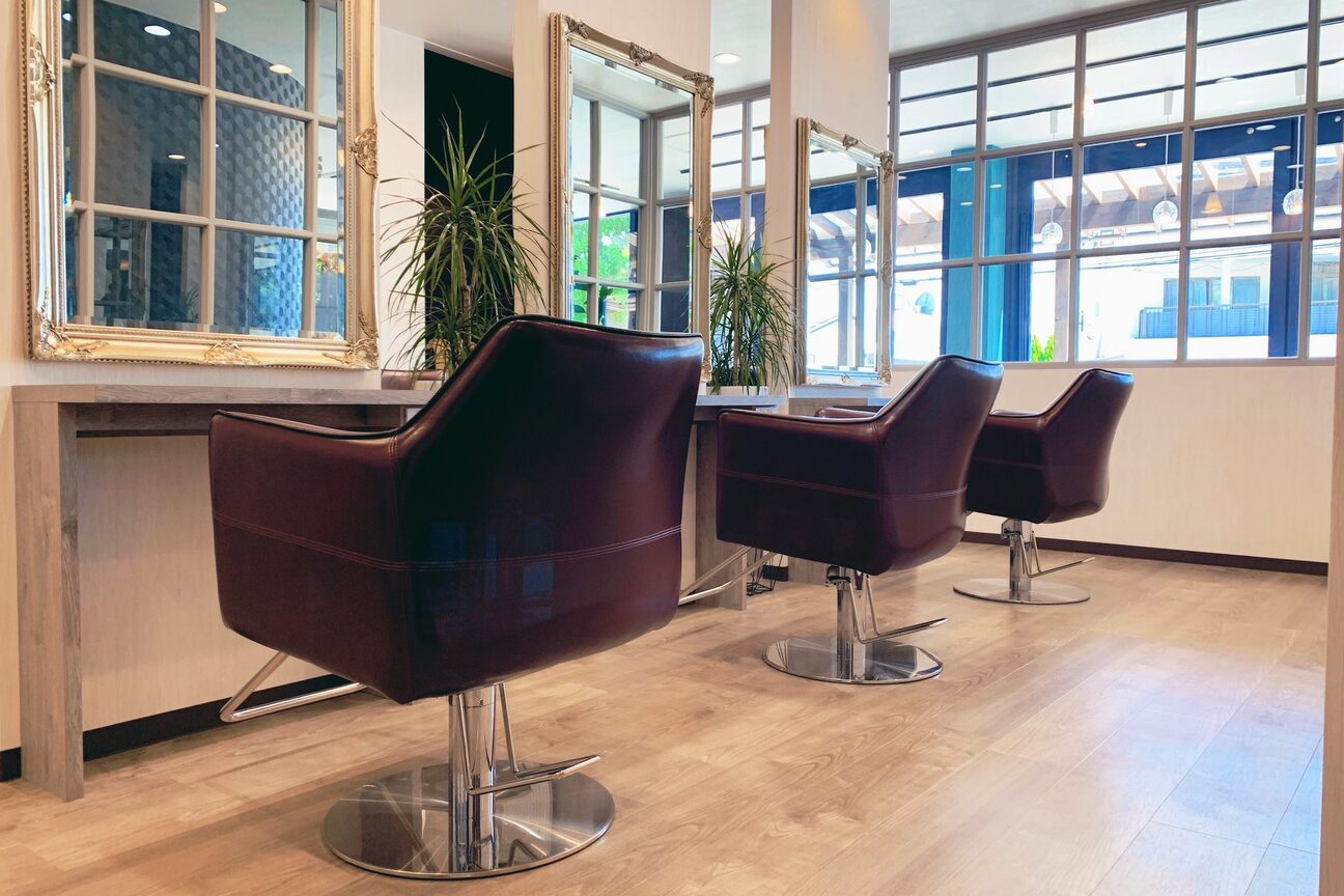 ヘアサロンアンドカフェ エイチプラス(H plus)4