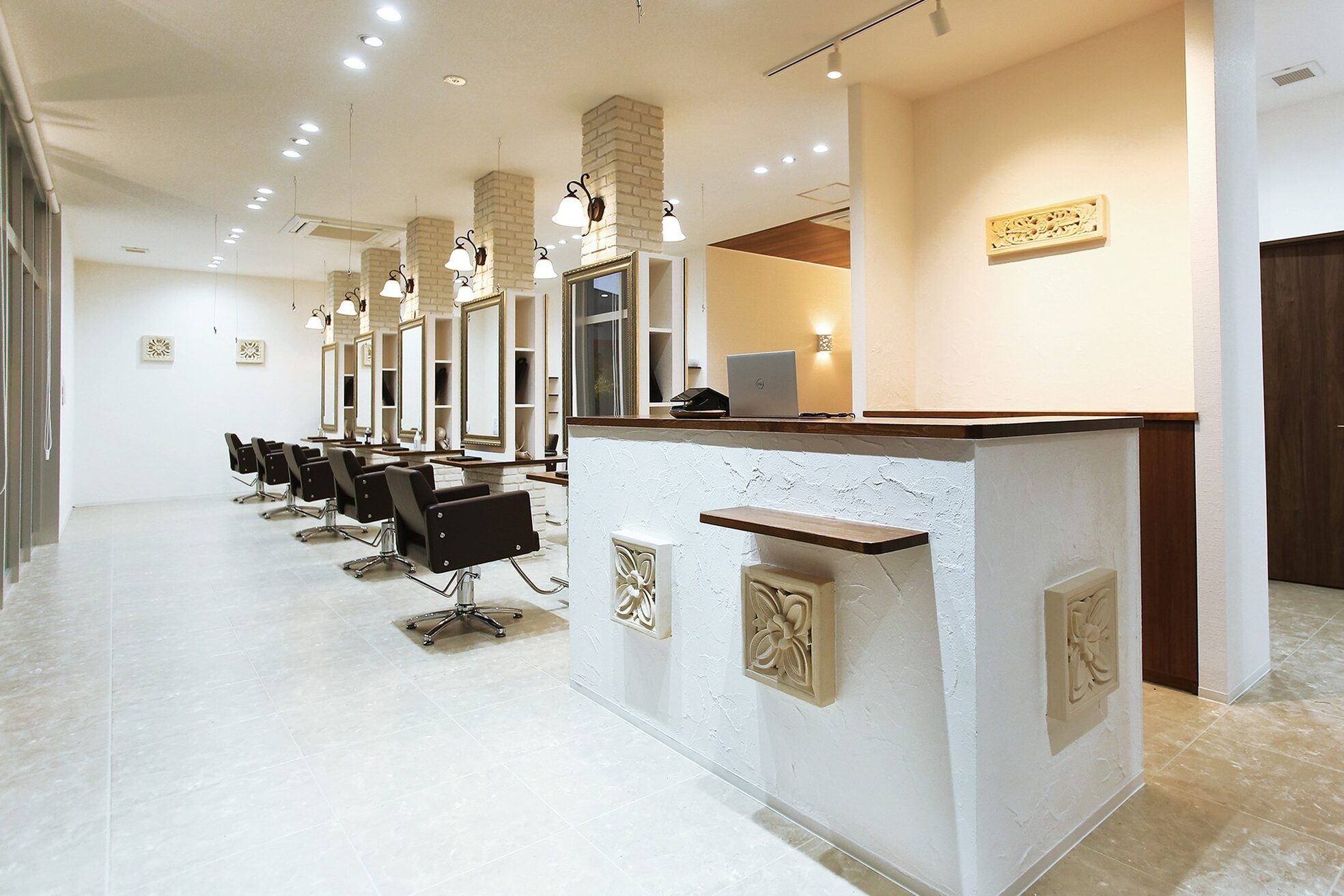 リッシュ 市原店(Lish)1