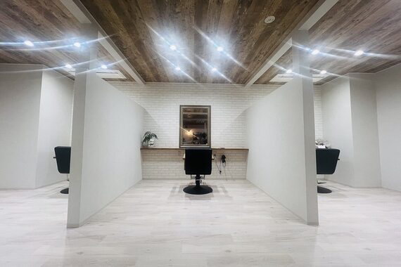 シックス 大竹店(ciQz)