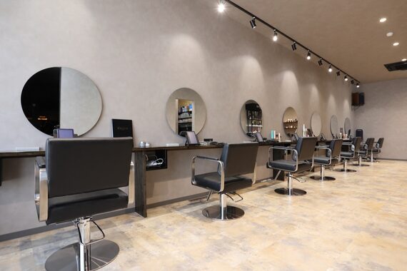 エファッセ 行田店(efface)