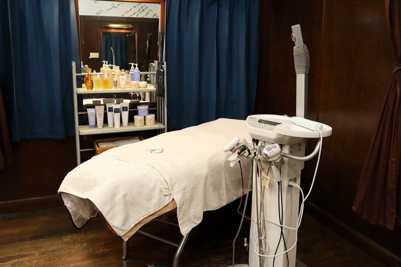 有限会社　レヴル画像1