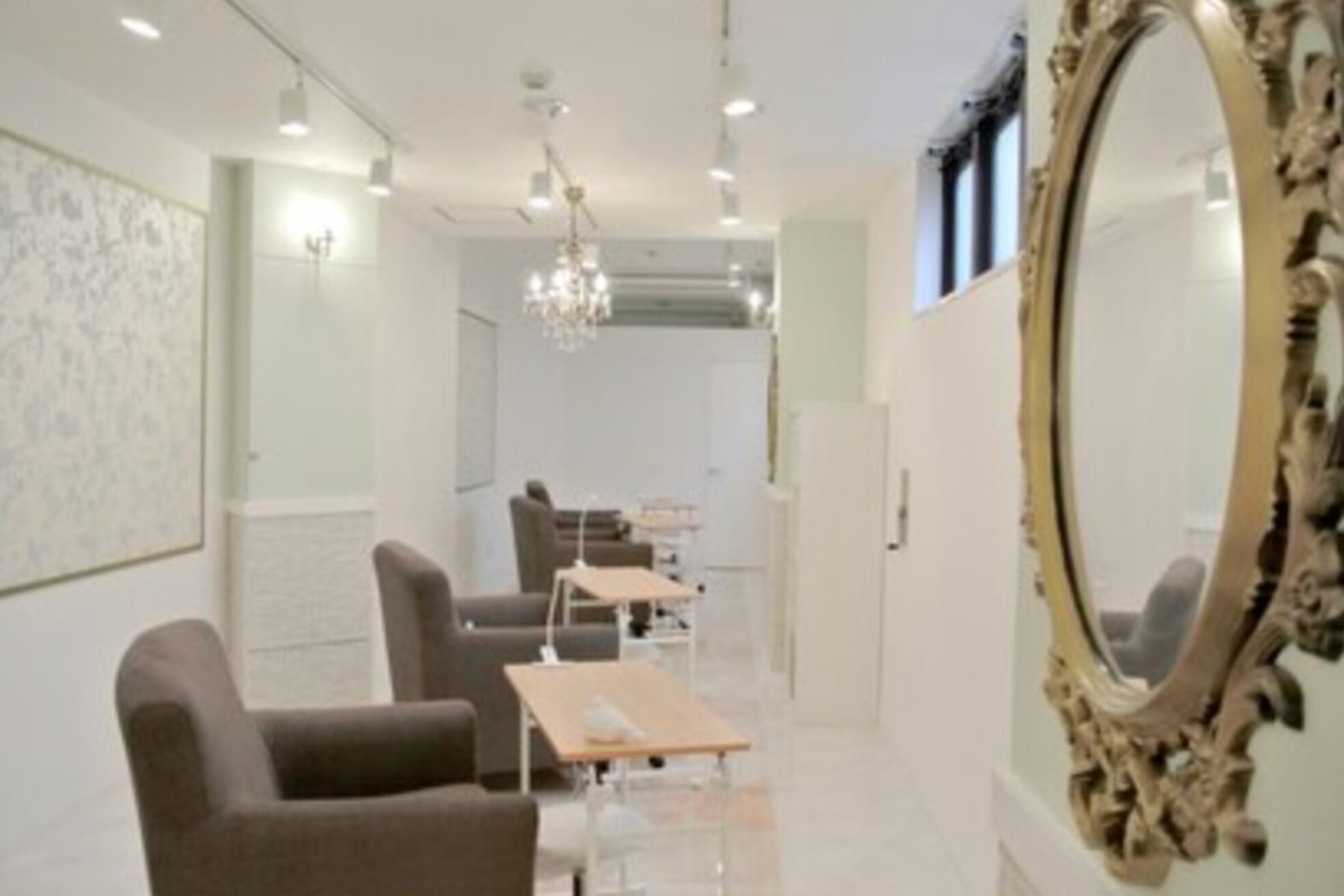 ネイルサロン エルフィン(Nail salon elfin)1