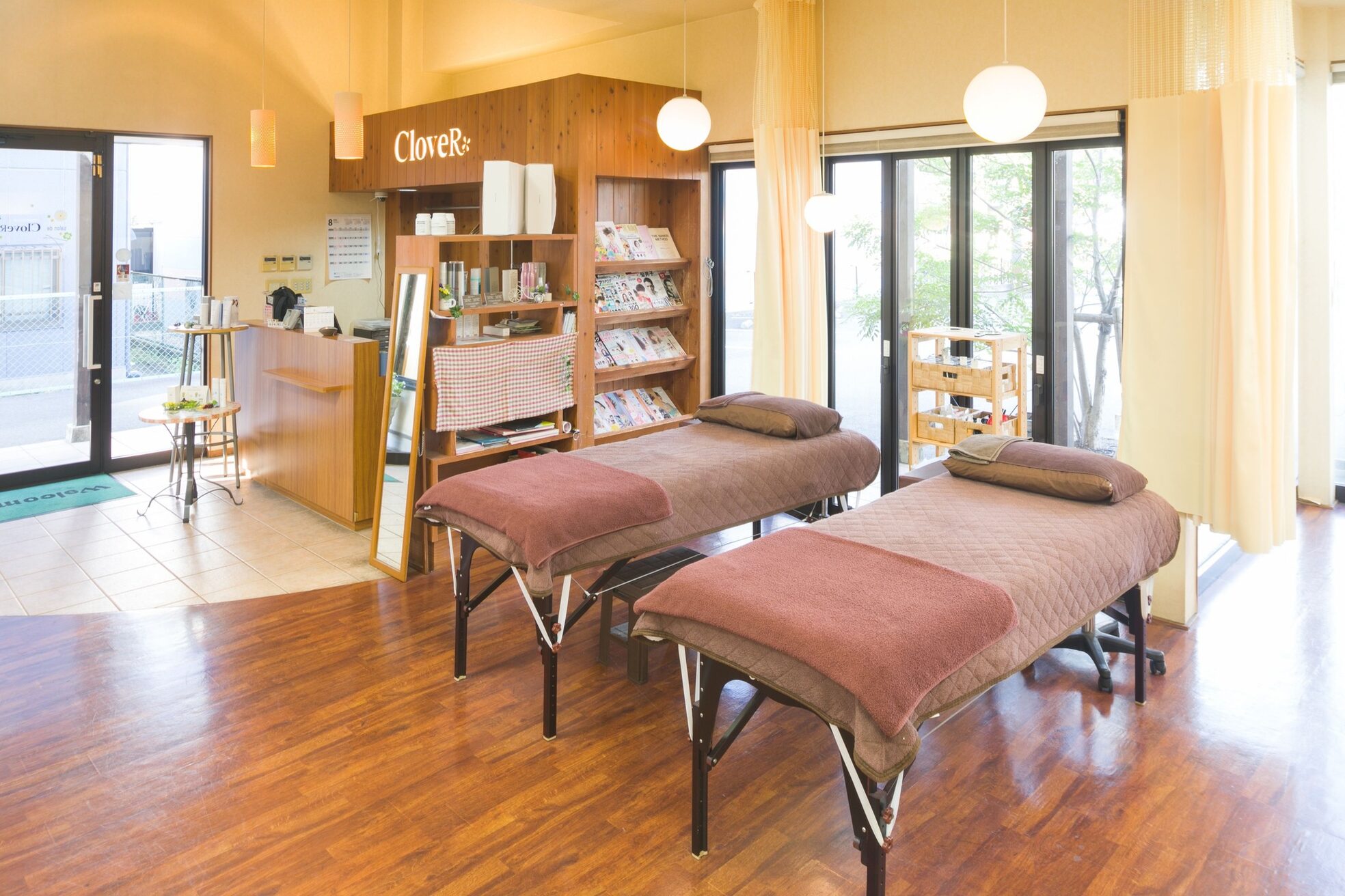 ティーアイズ salon de Clover店(T-eye's)2