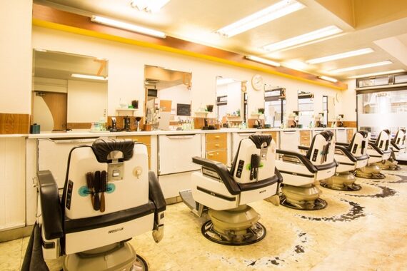 ダンディ館アダム 戸頭店