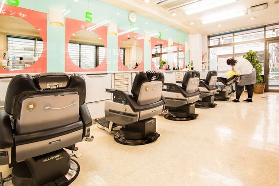 ハンサムファイブ 与野国道店(HANDSOME FIVE)