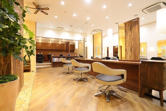 シオン マーケットスクエア川崎イースト店(Zion)