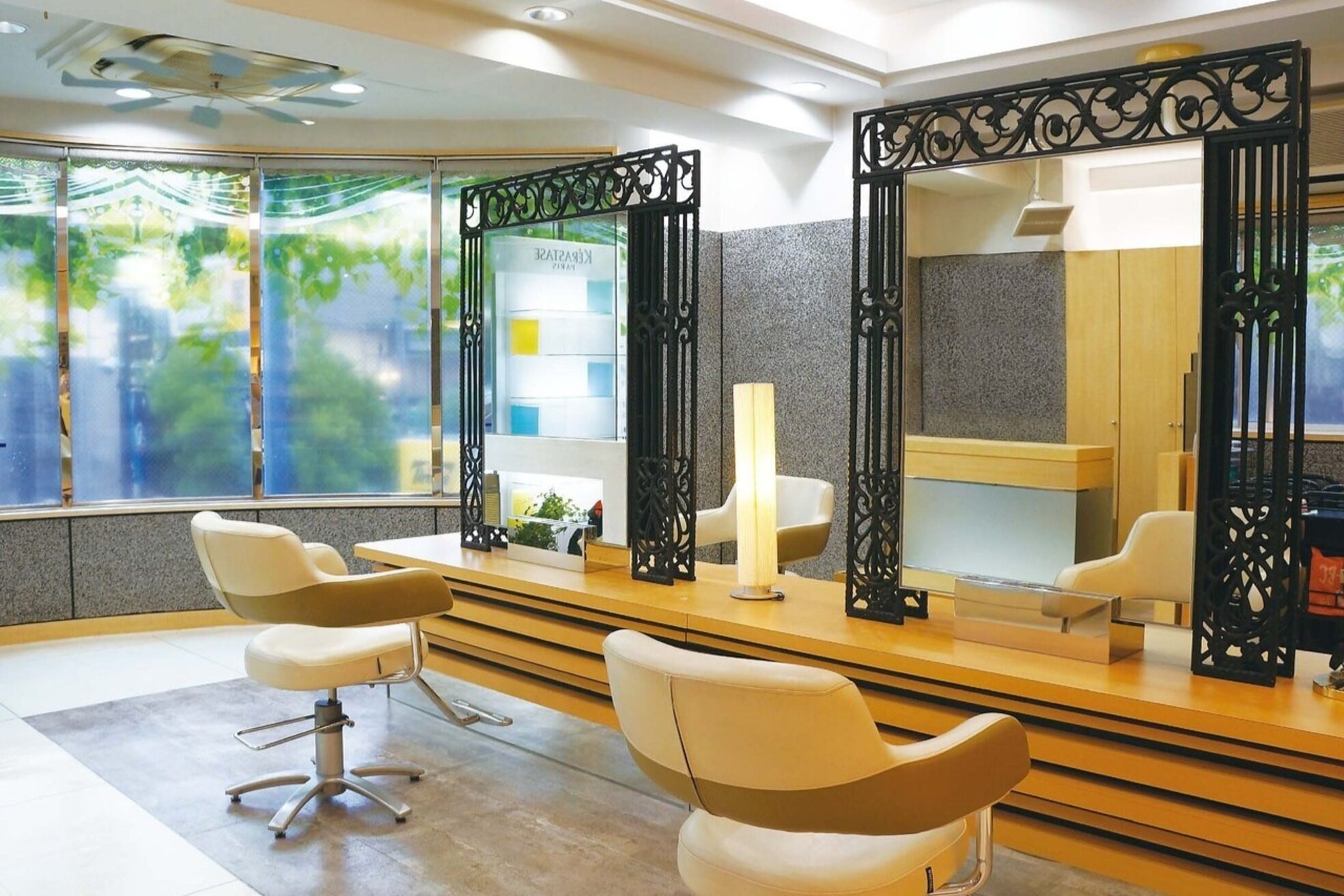 美容室ラトリエ コモ 新所沢店1