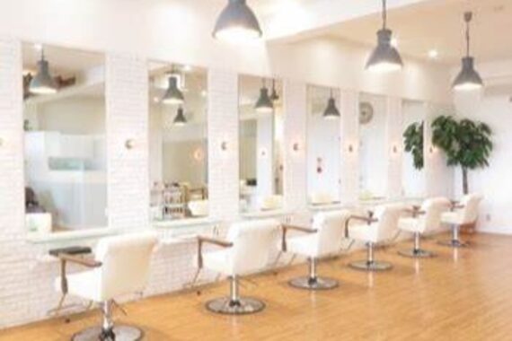 ヘアーリール 横代店(Hair Rire)