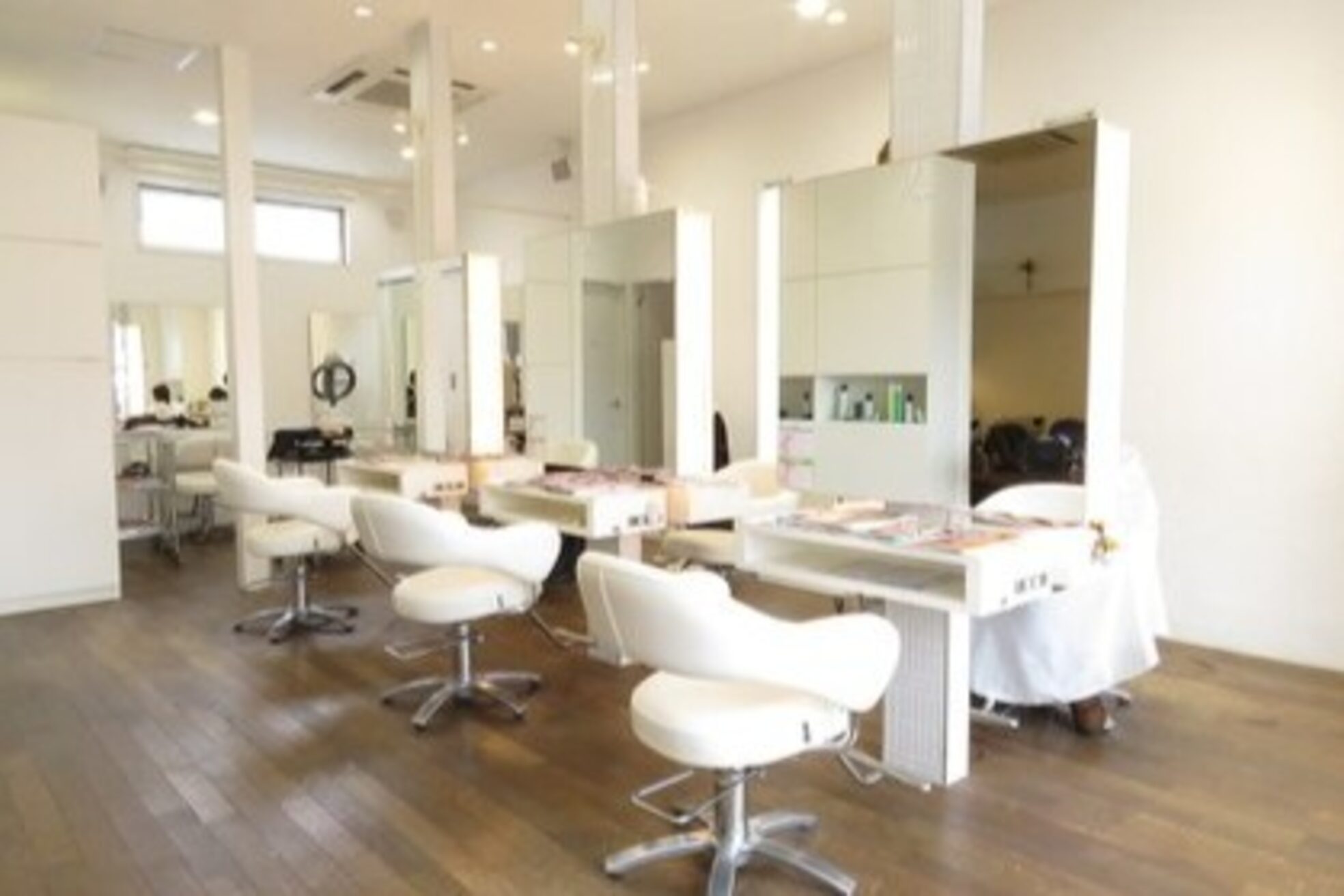 ヘアーリール 曽根店(Hair Rire)1