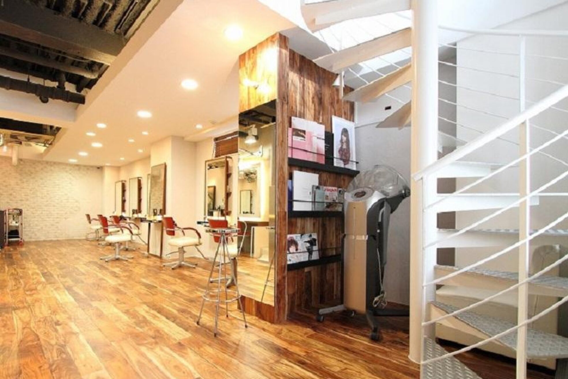 ヘアーアンドメイク シーク 八王子(HAIR&MAKE SeeK)2