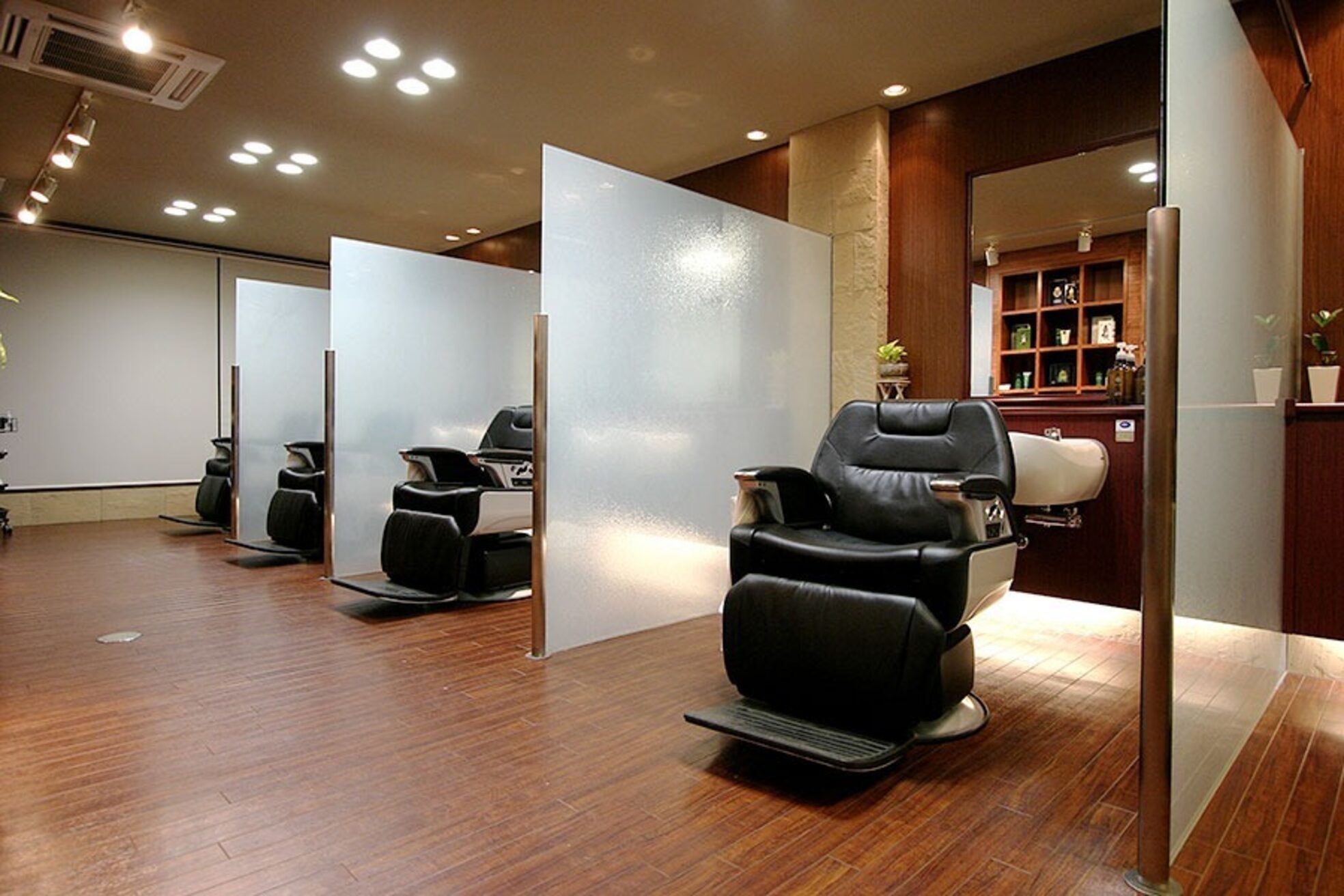 理容 ヒラトヤ菜園店1