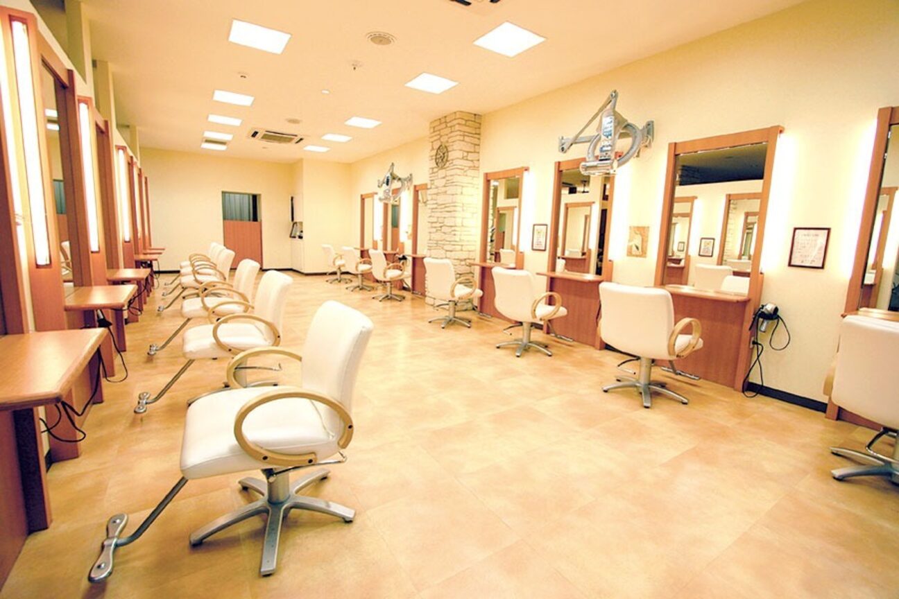 ヒラトヤ 肴町店1