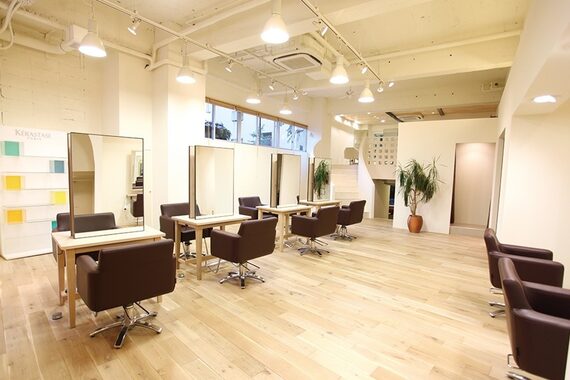 フーチー クーチー アマティー 豊中店(FUCHI KUCHI amati)