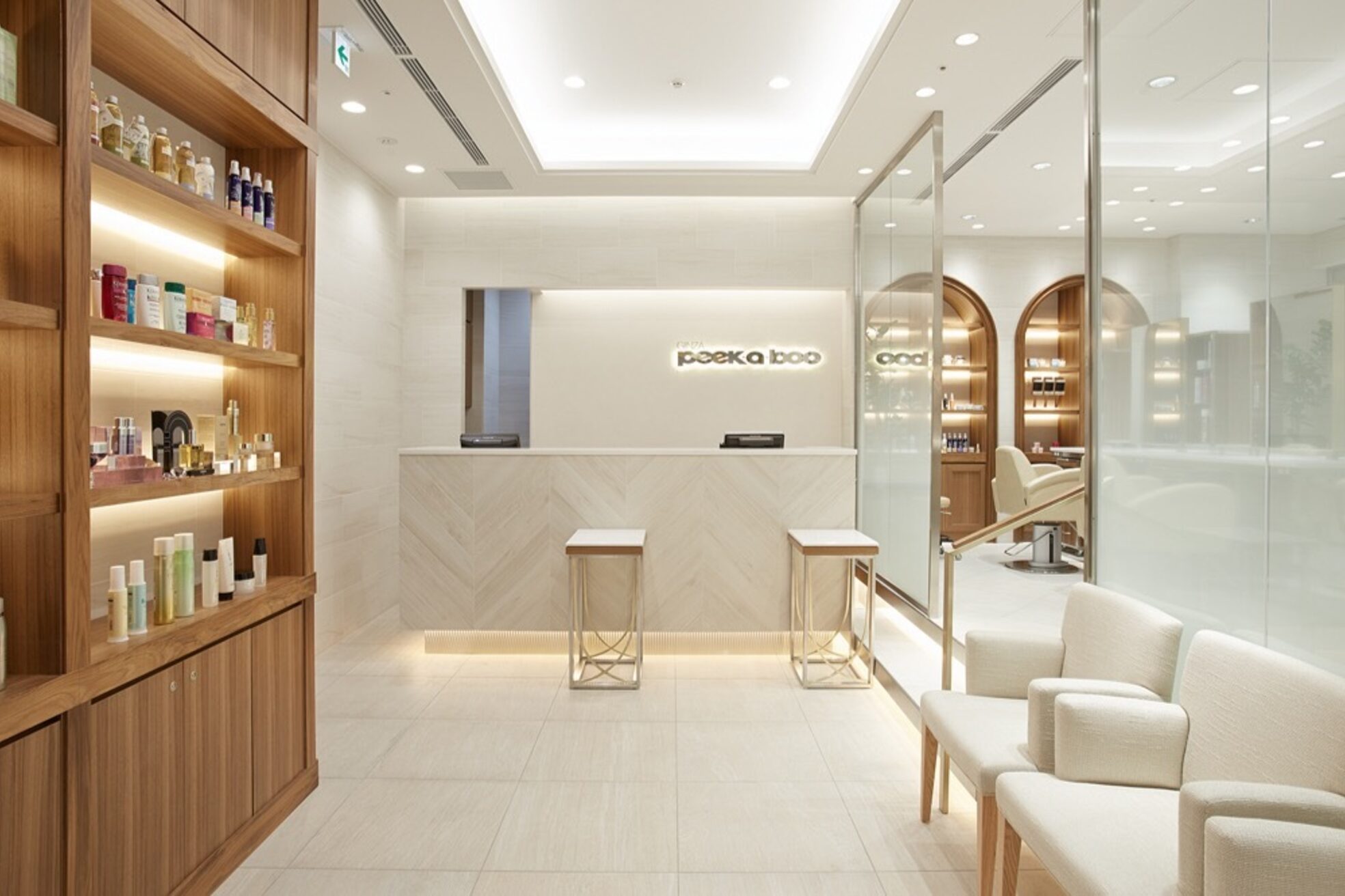 ピークアブー 銀座中央通り(PEEK-A-BOO)2