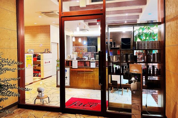 カットインファーチェ CUT IN face4