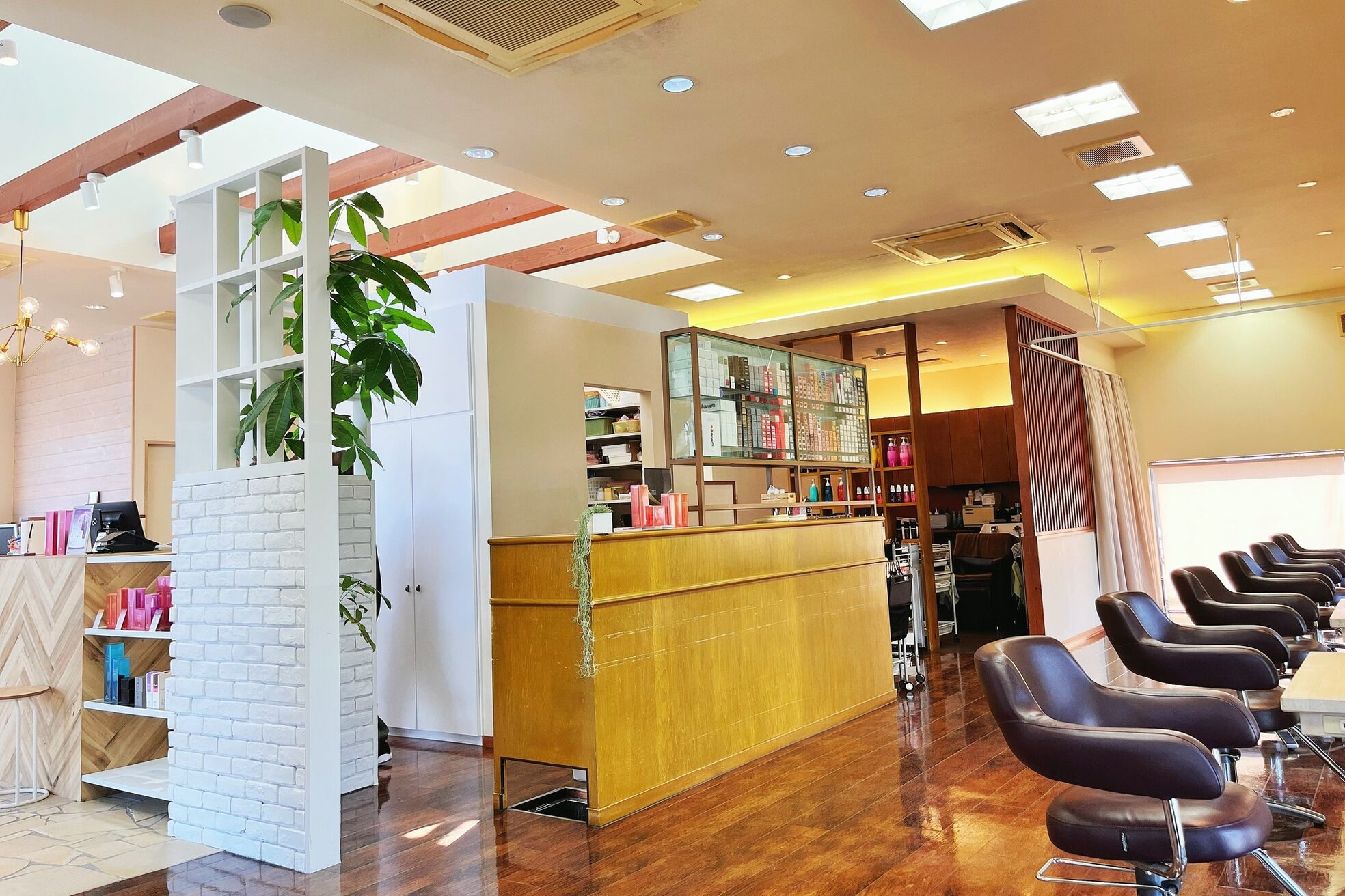 カットインファーチェ CUT IN face2