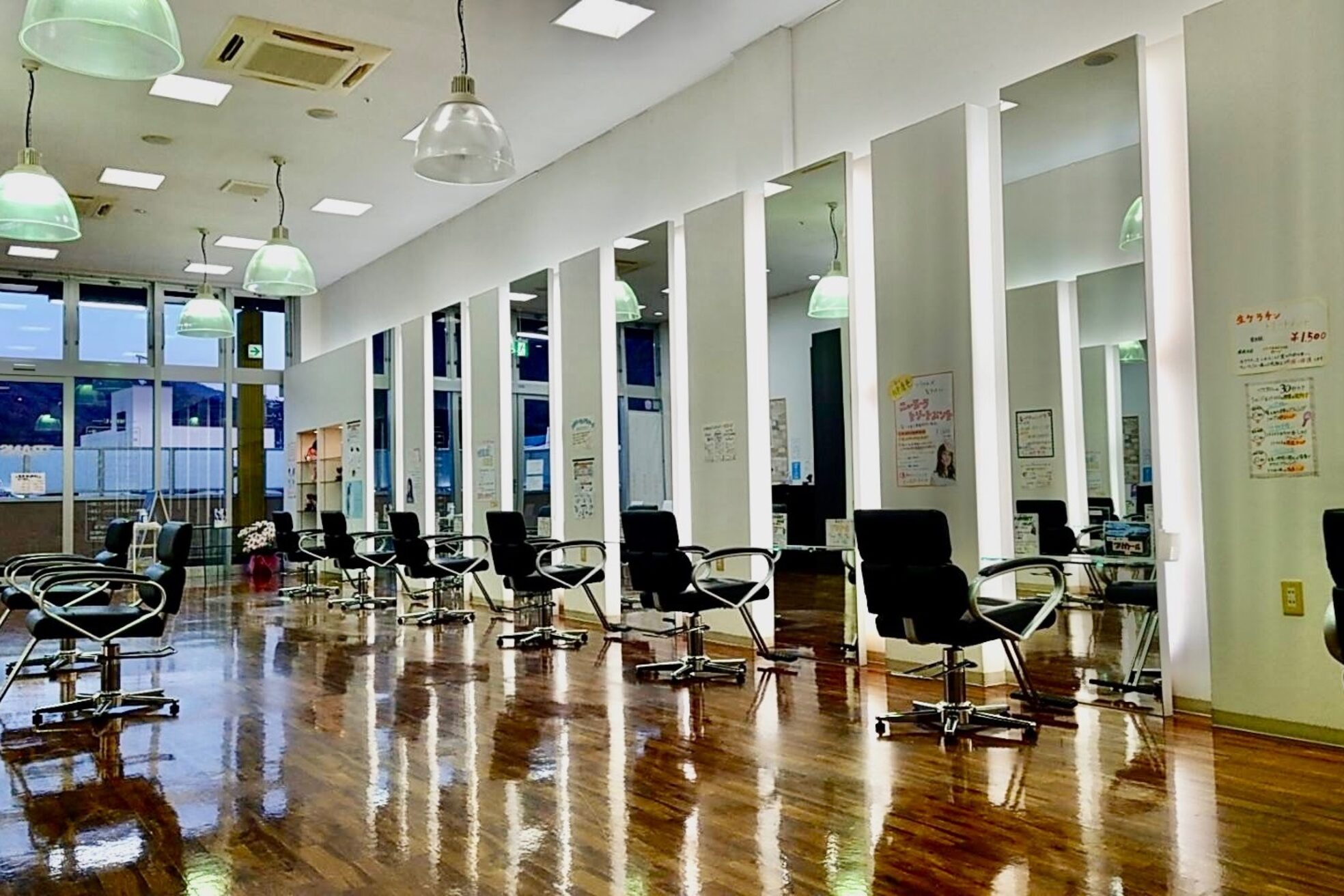 トランスヘア アクロスプラザ高陽店1