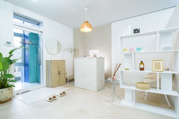 ザ バーム スリー 西船橋店(THE BALM three)