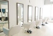アール ヘアアンドメイク 金目店(R Hair&Make)