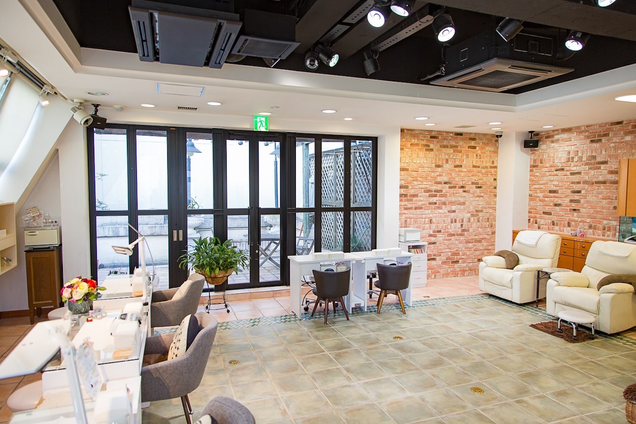 IWAI GROUP 株式会社岩井文男美容室(株式会社 岩井文男美容室)画像1