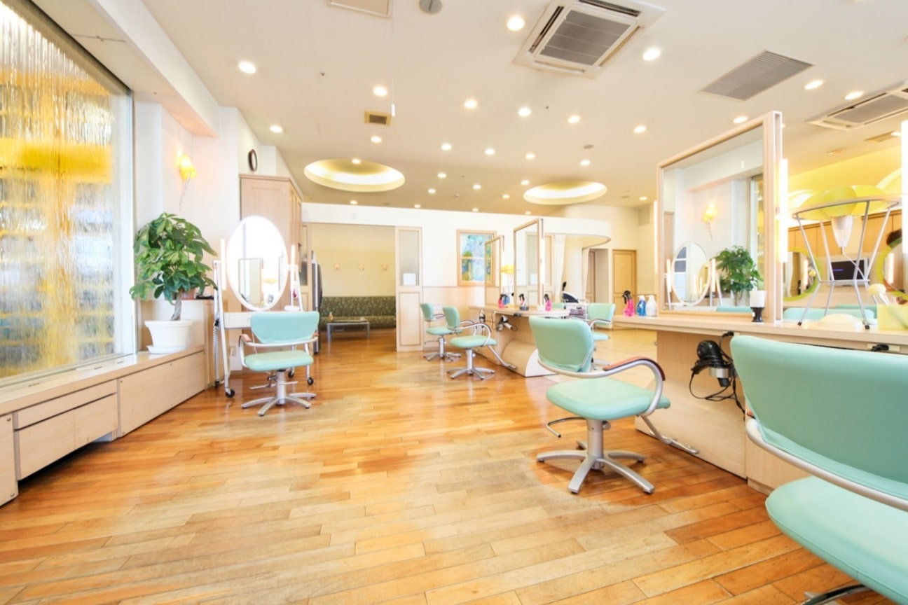 IWAI GROUP 株式会社岩井文男美容室(株式会社 岩井文男美容室)画像1