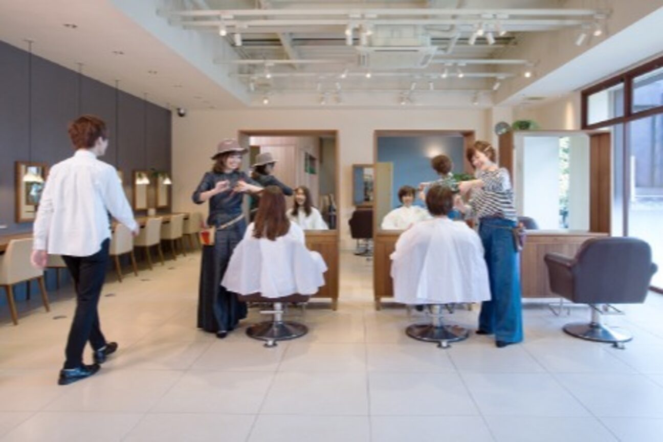 トップヘアー アヴェニュー 刈谷(TOPHAIR Avenue)2
