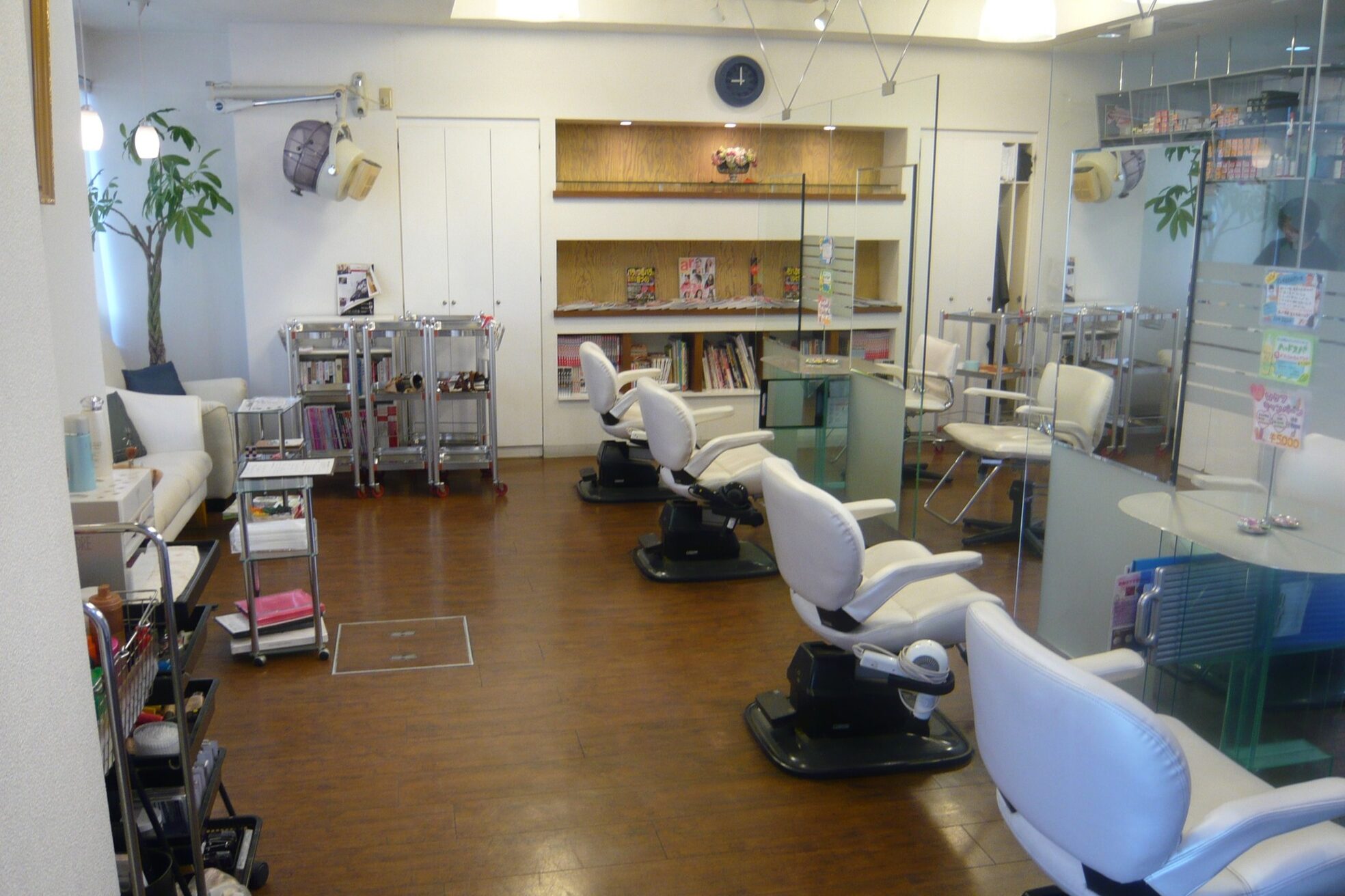 わかはやし美容室 本店2