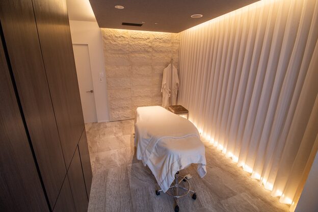 サローネファミリア(SALONE FAMILIA)4