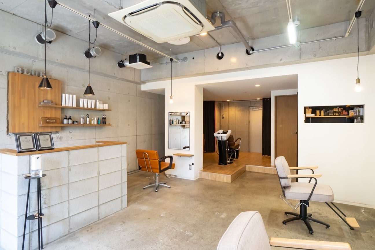 ブルー JR高槻本店(BLUE)1