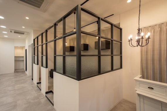 イーチエフ(each f.)