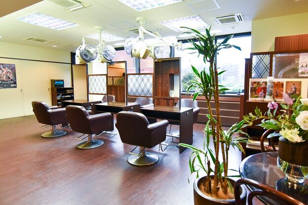 市田ひろみ美容室28