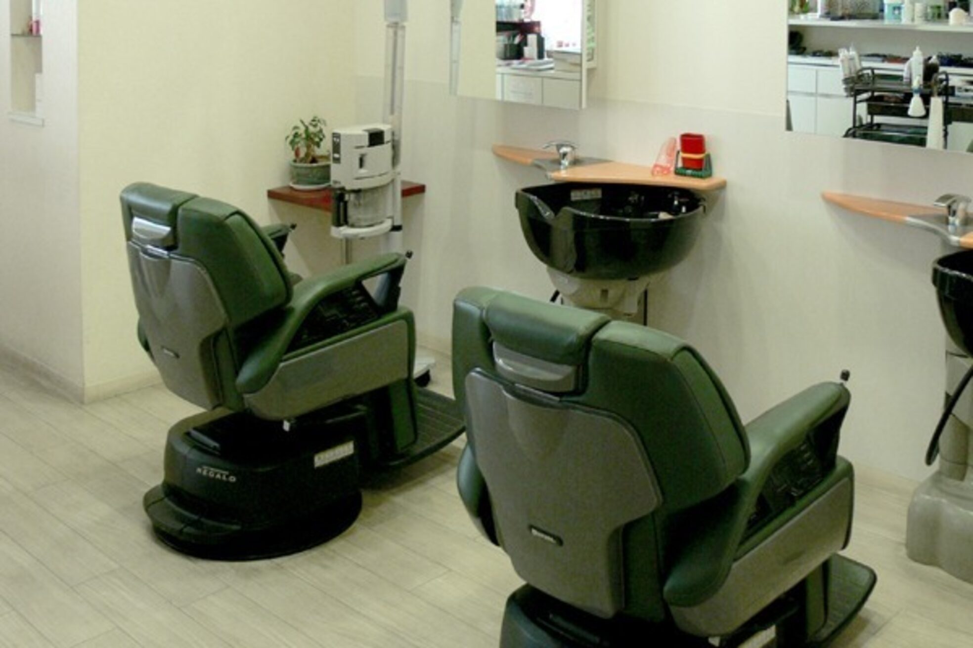 メンズアンドレディースアキリオ(Men's&Lady's AKIRIO)3