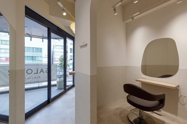 サロウィン 名古屋本山店(SALOWIN)1