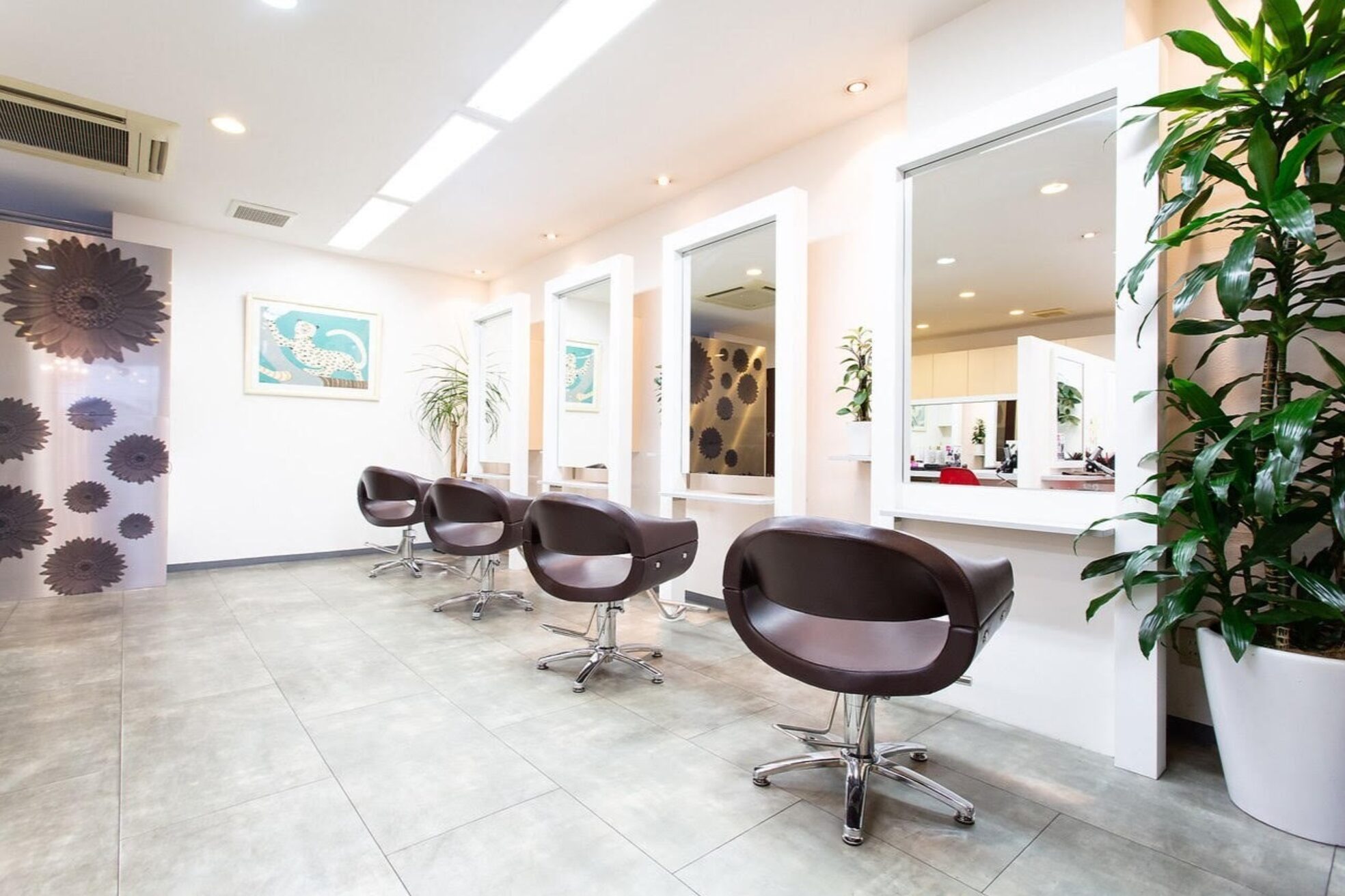 カラリス 高畑店(coloris)1